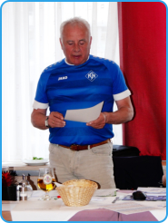 Dr. Roland Weis (Vorstandsvorsitzender)